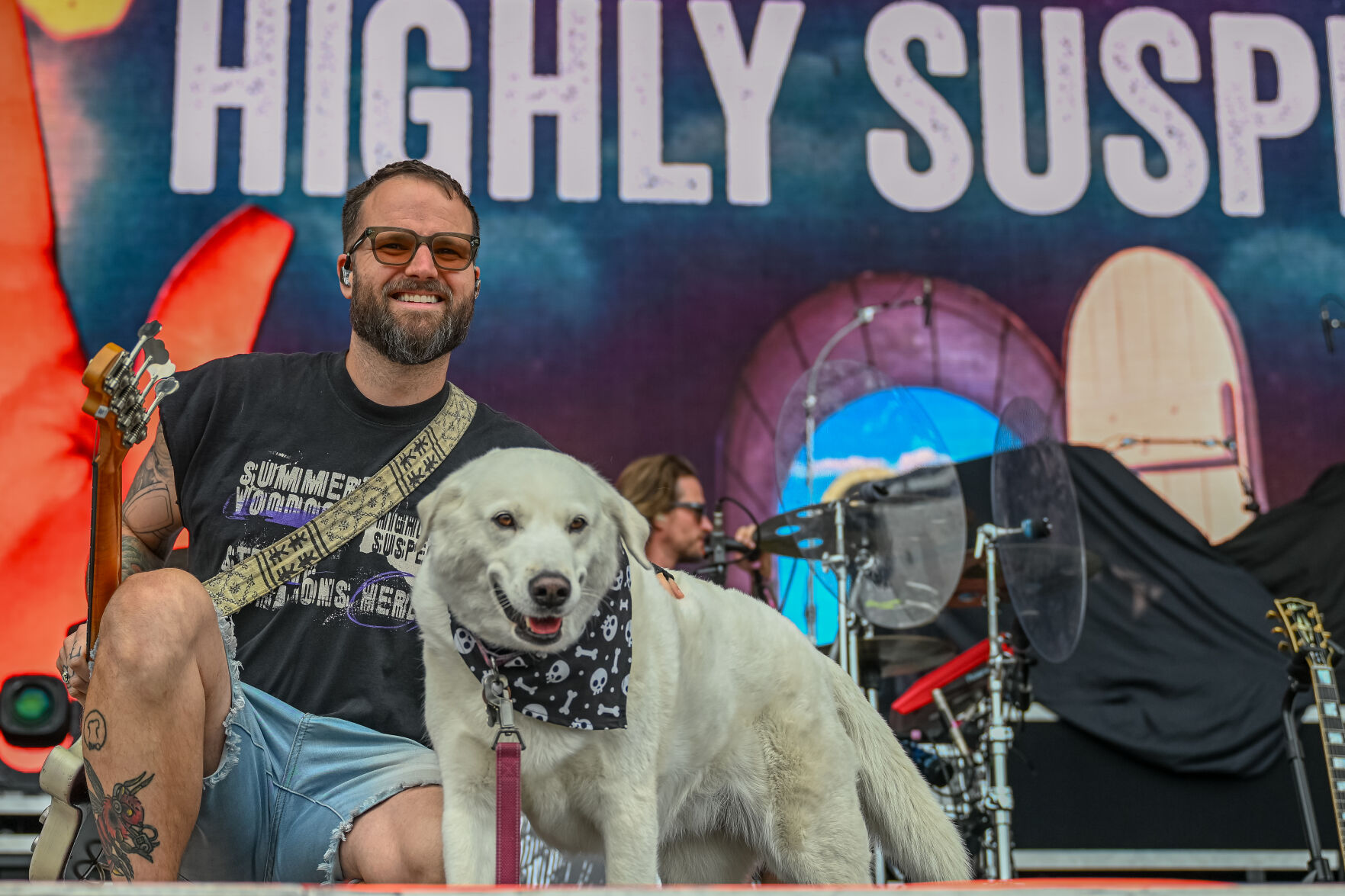 Highly Suspect at Louder Than Life with canine companion